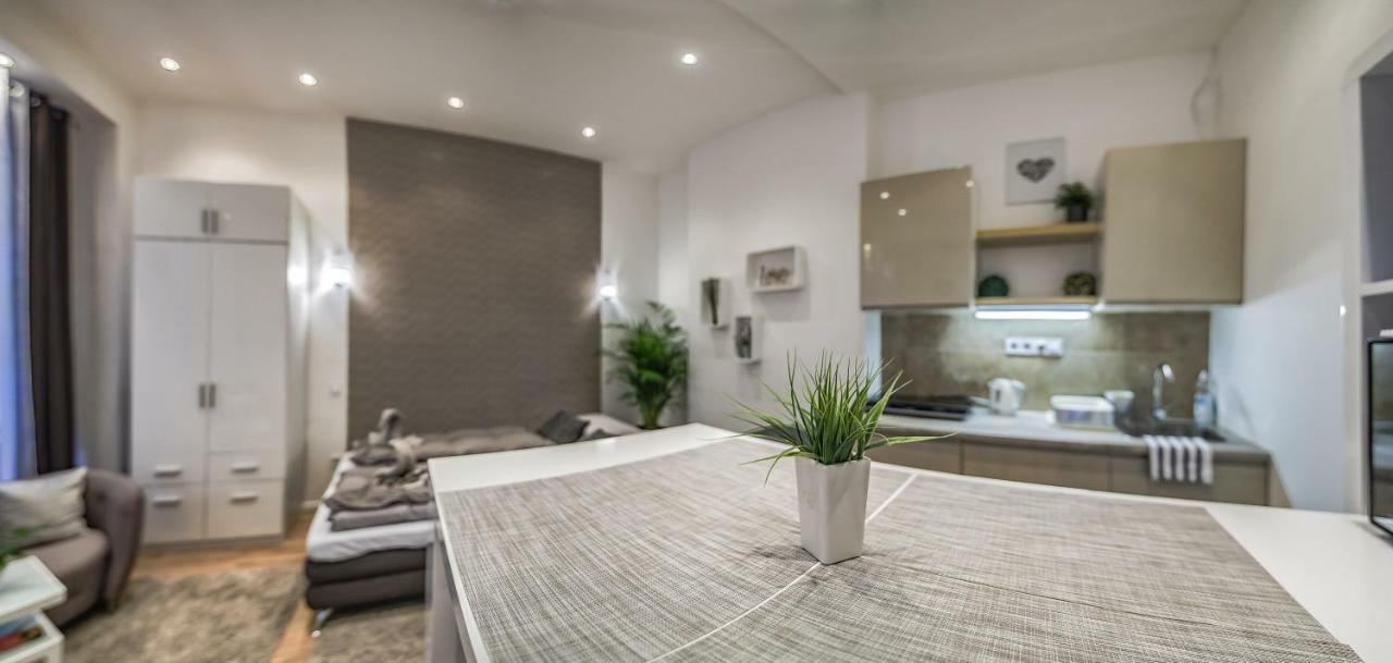 Diamond Apartman Near To Basilica Budapest Exteriör bild